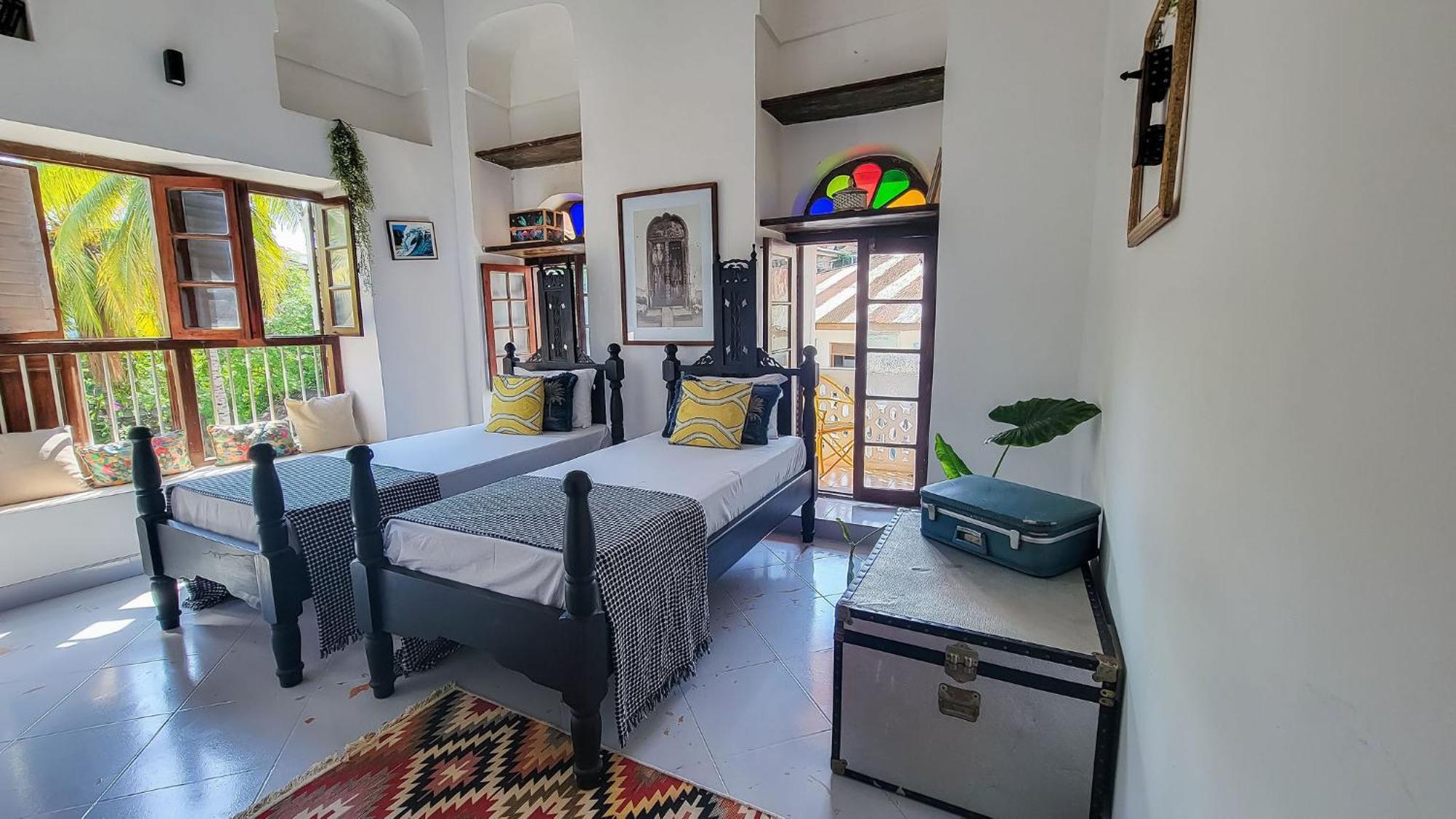 Tarawanda House -thrivestawi Bed & Breakfast