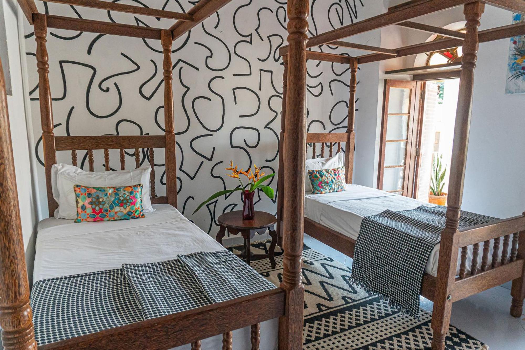 Tarawanda House -thrivestawi Bed & Breakfast *